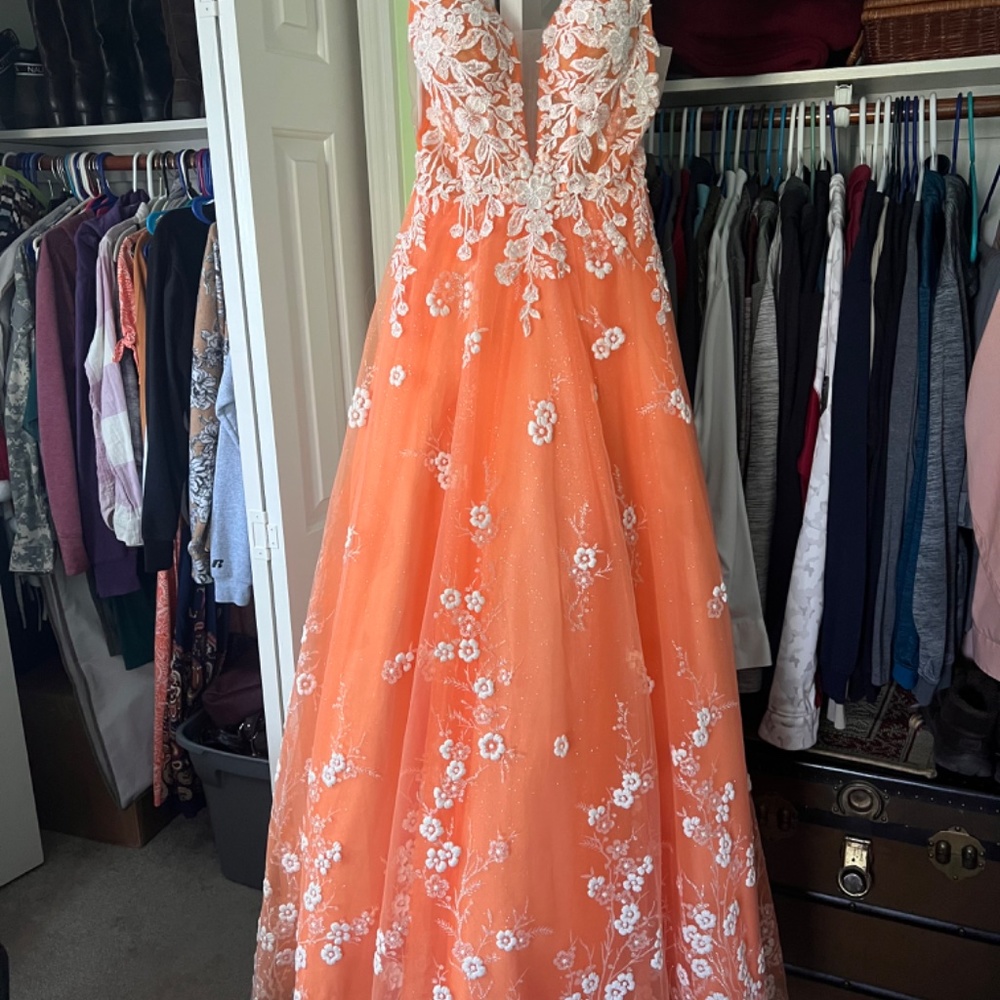 Sherri Hill gown - Picture 4 of 6